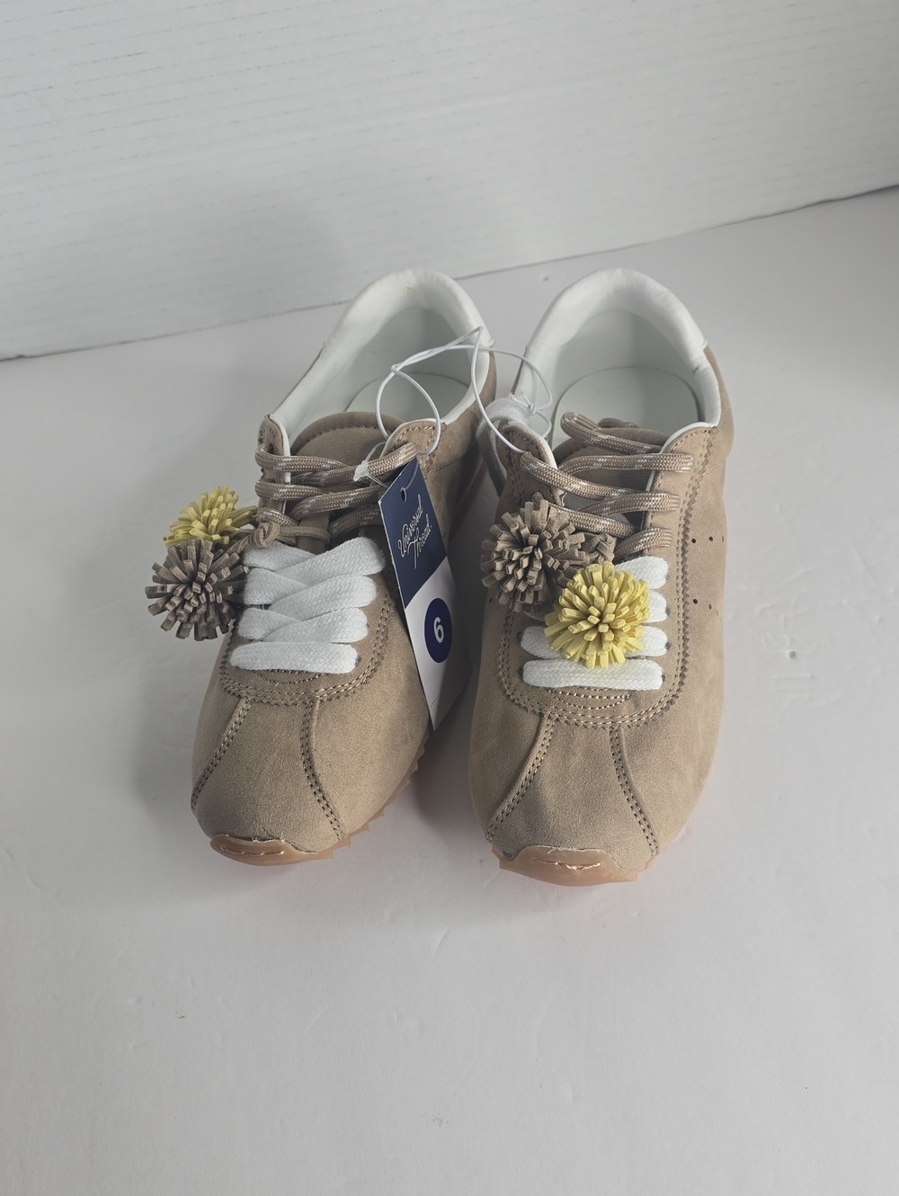 Women's JoJo Sneaker Universal Threads Size 6 - Picture 3 of 9